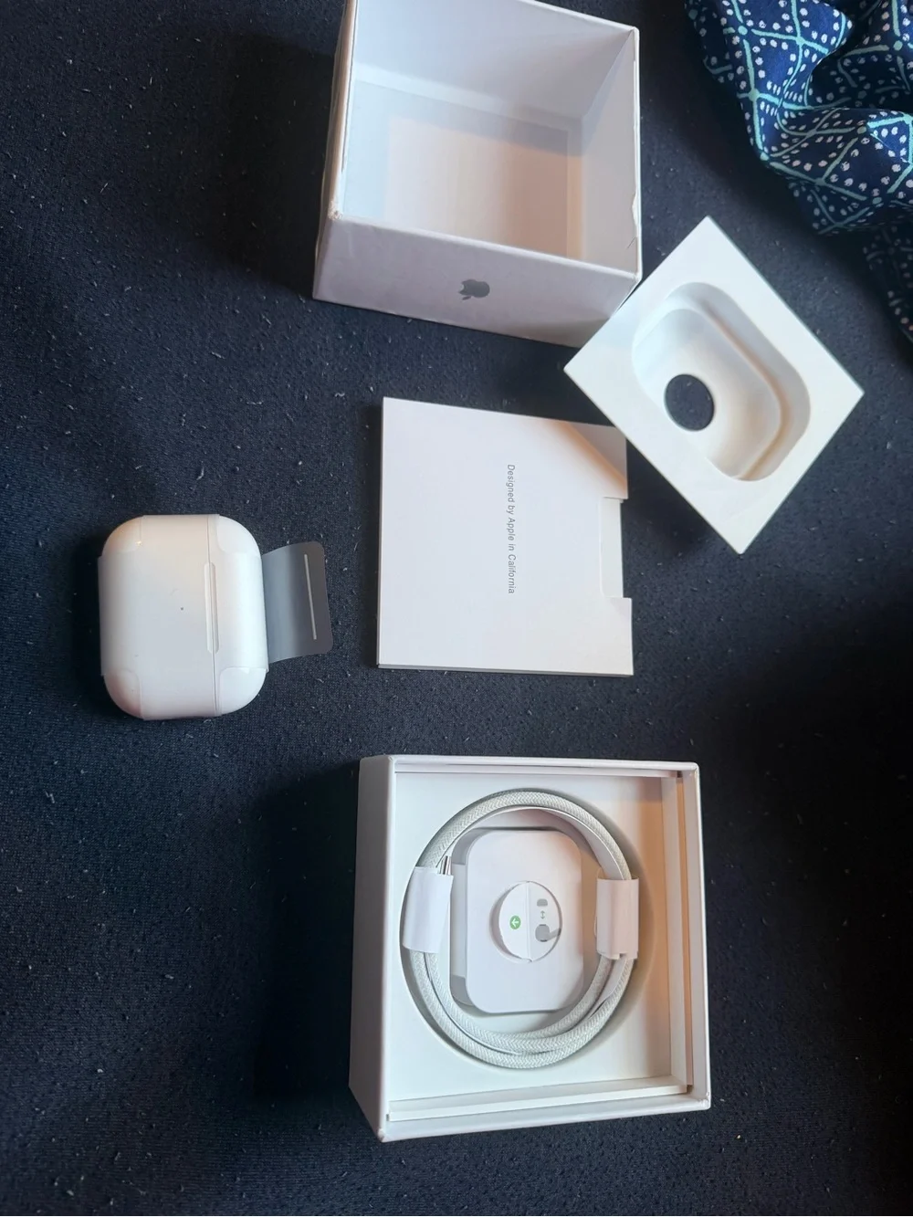 Apple White Wireless airpod pro 2nd gen with Charging Case Usb-c